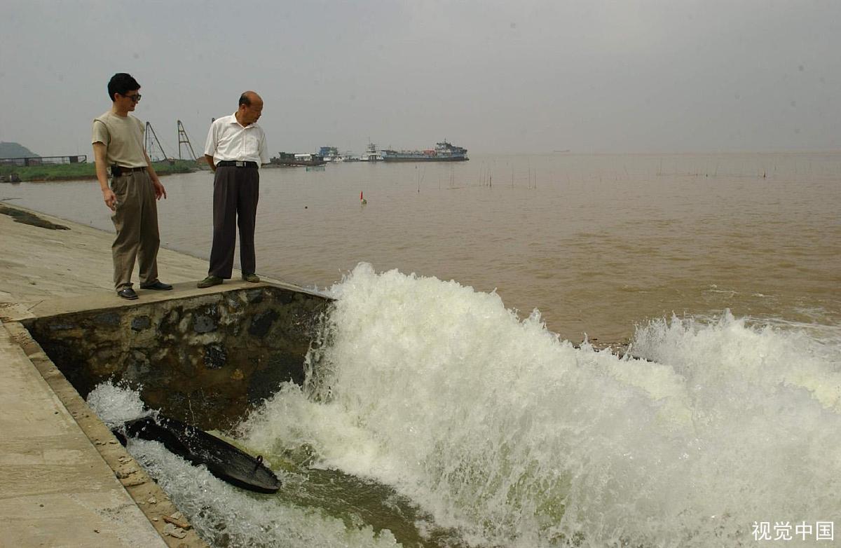 河南济源两位防汛落水干部已确认遇难，这两位干部为防汛做出了哪些努力？