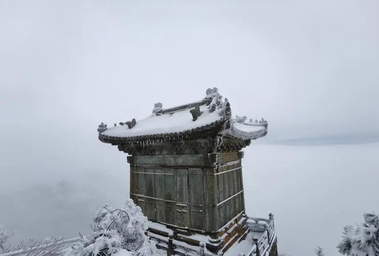 天上白玉京，十二楼五城什么意思？