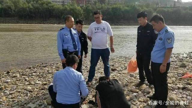 河南卫辉一大爷被救后哽咽“家没了”，农民造成的损失只能认命吗？