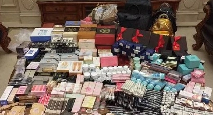 奢侈品店员靠卖手表、名包半年诈骗上百万，代购行业存在哪些乱象？