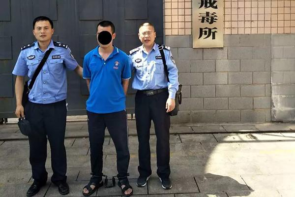 西安警方通报职员遭高管烟头烫脸，这件事给社会造成了什么负面影响？