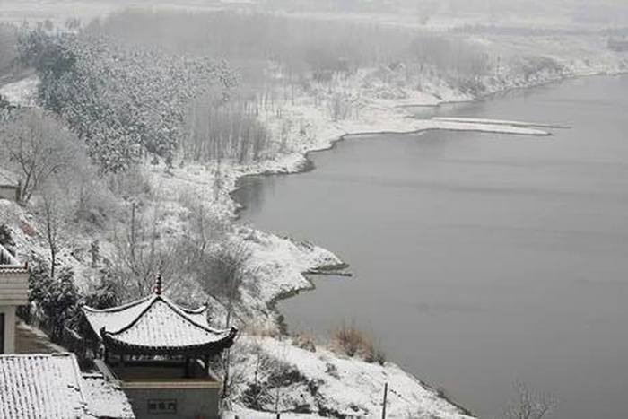 北京降雪已达初雪标准，初雪的标准是什么？