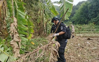 坠机第二副驾：父亲开车母亲务农，街道办给其家人送上了怎样的安慰？